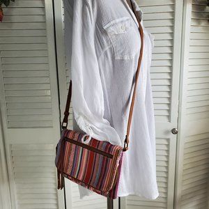 T-Shirt & Jeans ❤ Serape ❤ Crossbody